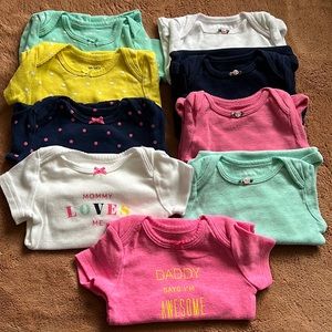 Carter’s 6 Months Short Sleeve Onesie Bundle